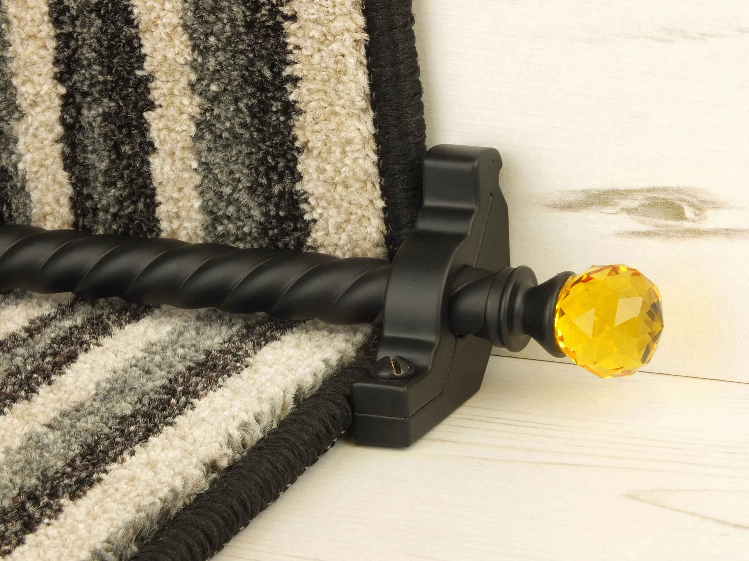 Crystal Amber - Black - Image 4