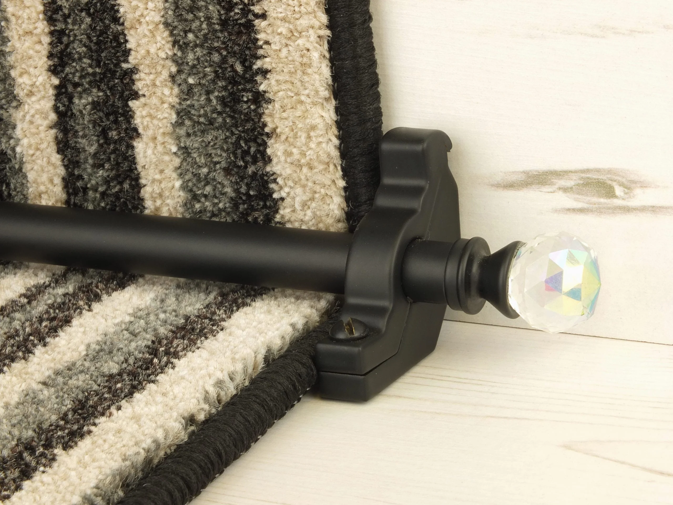 Crystal Rainbow - Black